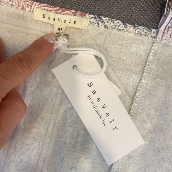 MADE YOU COUNTRY BANDANA PRINT BUTTON-FRONT CROP TOP (MULTI) - Picture 6 of 7